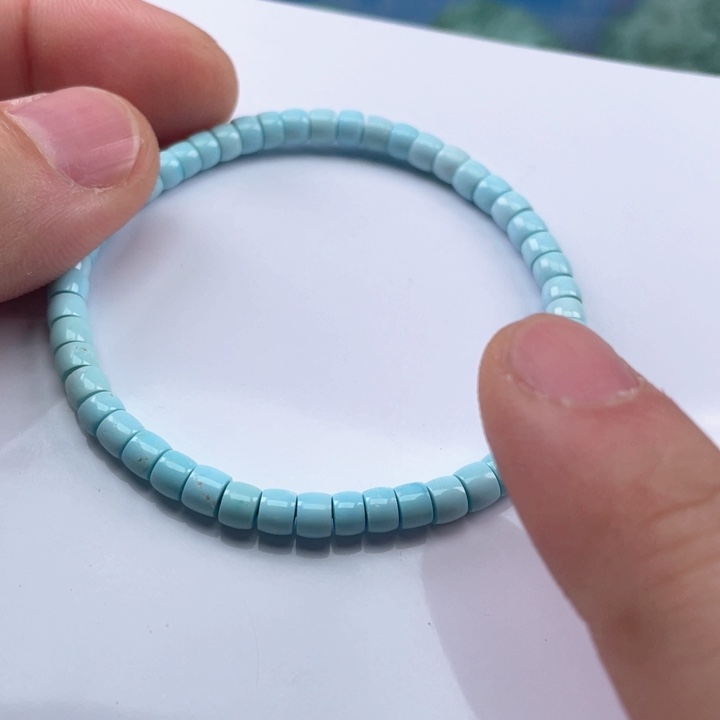 绿松石颈饰未镶嵌