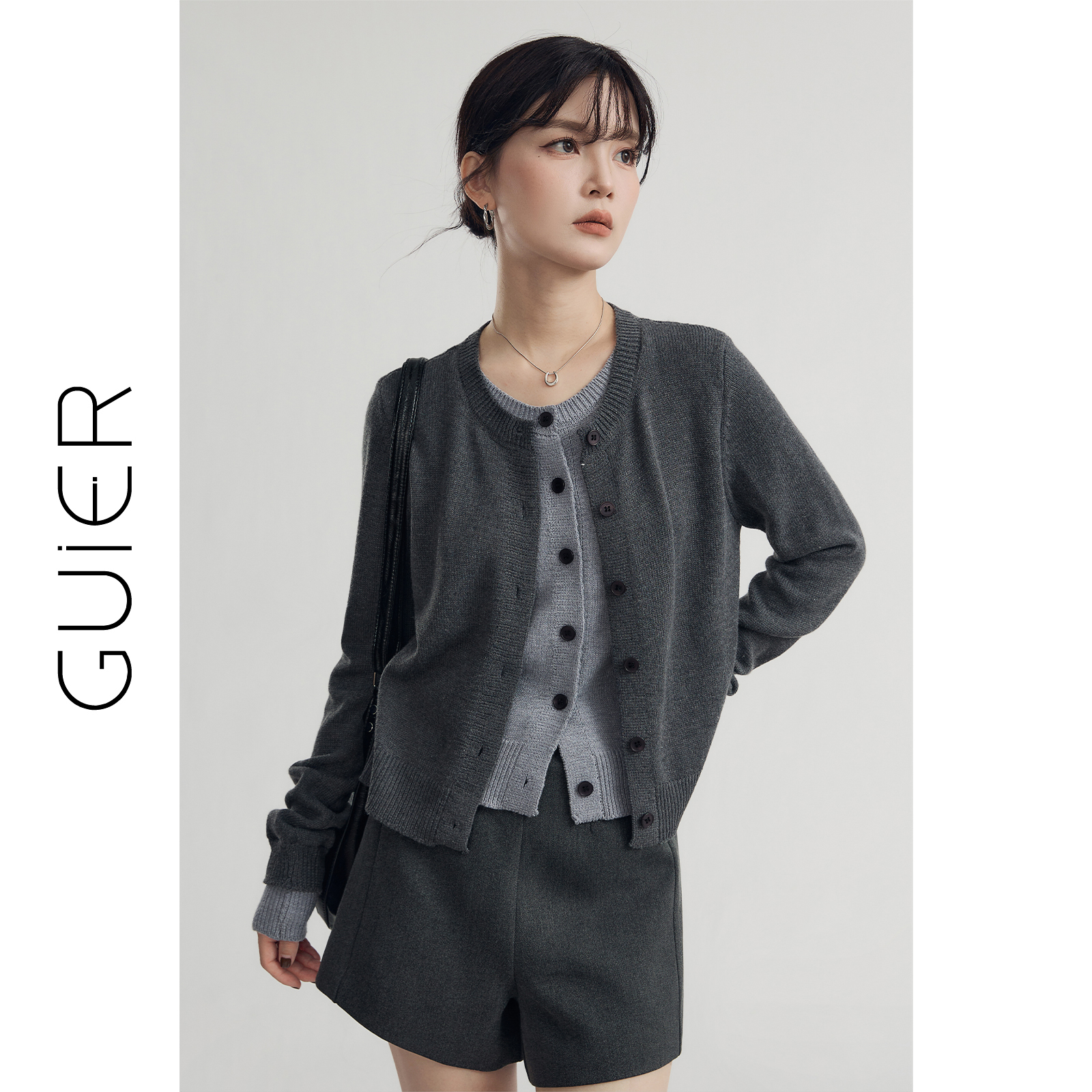 「GUIER」假两件针织开衫女春秋2025设计感拼接圆领显瘦上衣25987