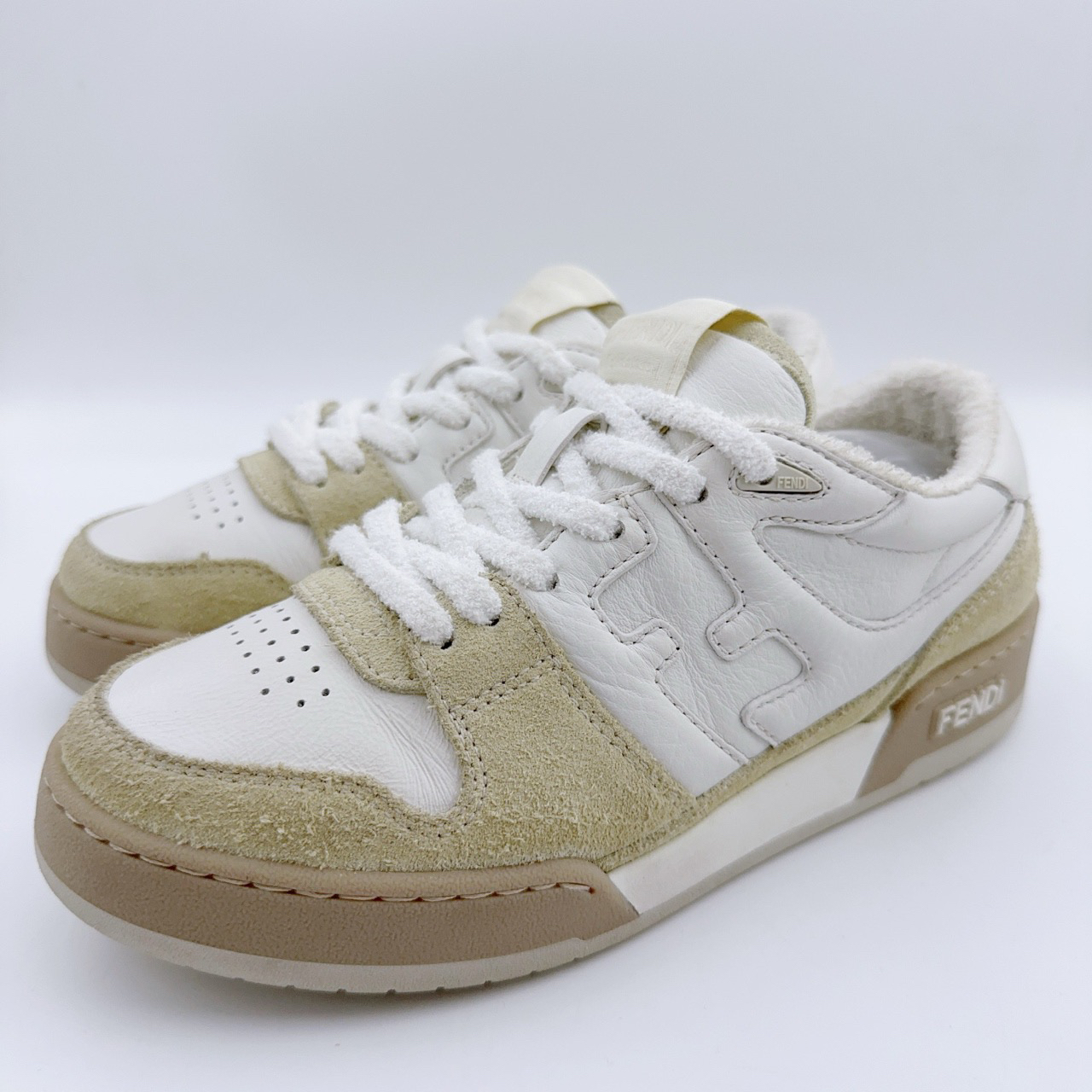 95新 FENDI/芬迪 37码/经典米色match双F板鞋/00839