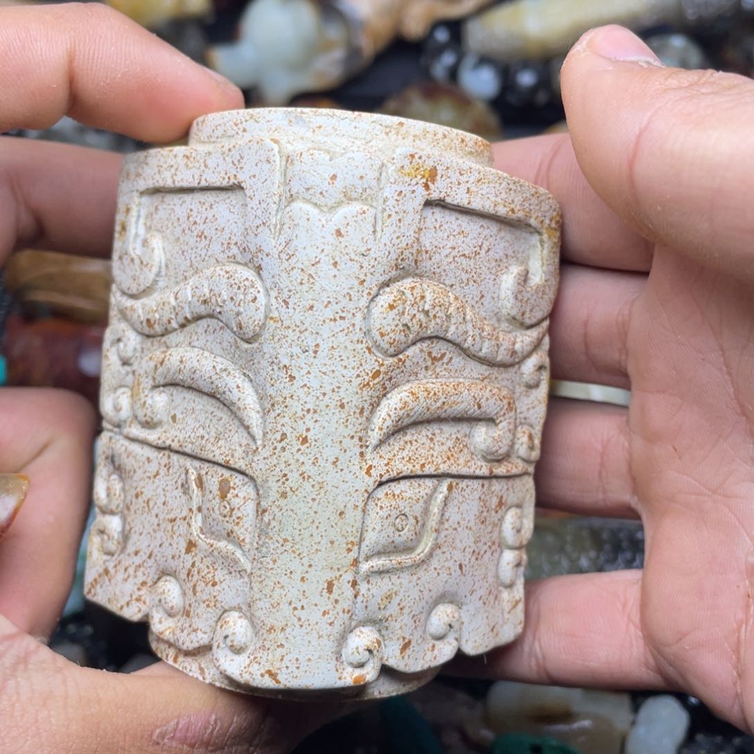 和田玉（糖玉）未镶嵌挂件