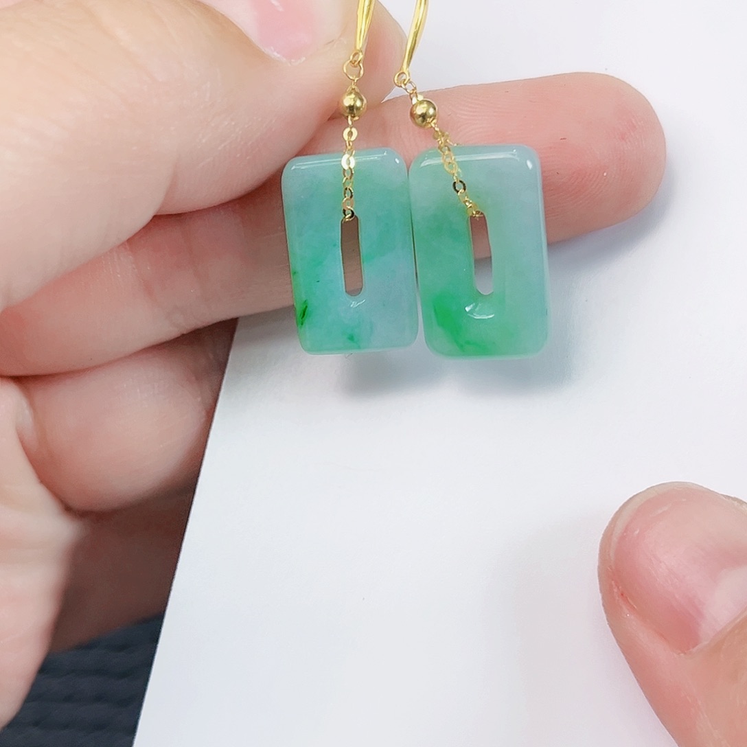 翡翠颈饰18K金镶嵌耳饰