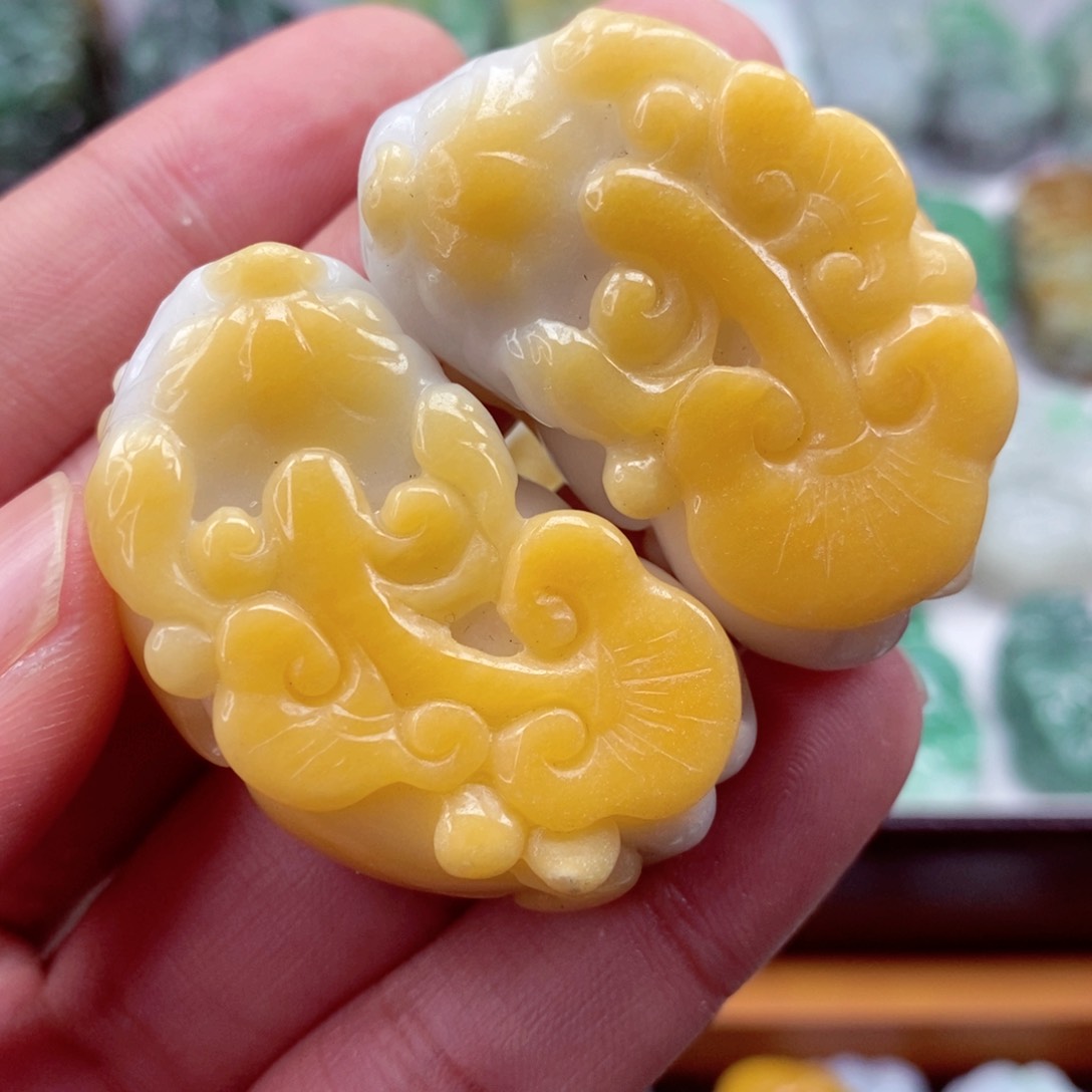 翡翠颈饰未镶嵌翡翠