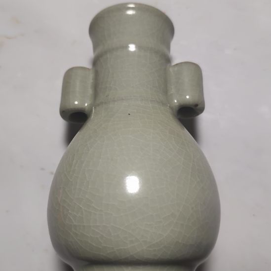 哥窑耳瓶一个全品，
