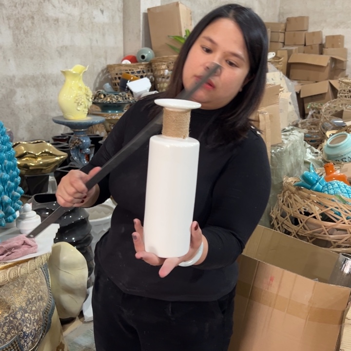 摆件高度26厘米口径3厘米微瑕捡漏