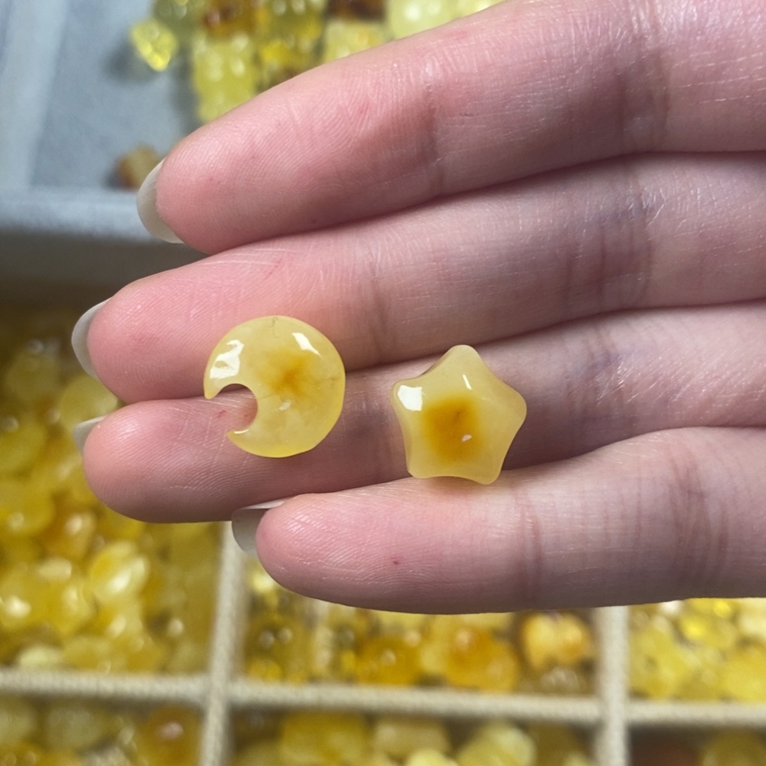 琥珀裸石未镶嵌美**妈星星月亮