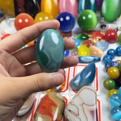 玛瑙/玉髓耳钉未镶嵌