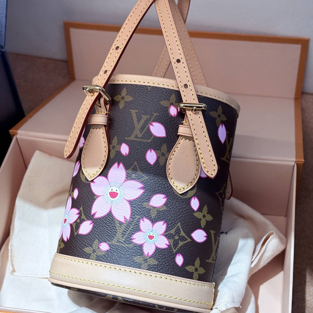 未使用 LouisVuitton/路易威登 Lv村上隆联名樱花水桶包18245662