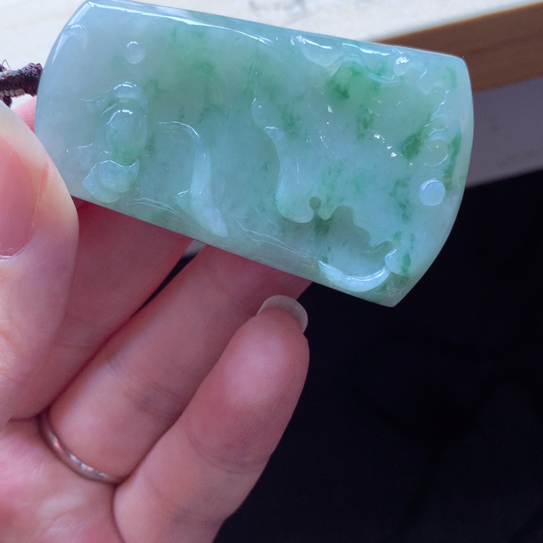 翡翠颈饰未镶嵌吊坠