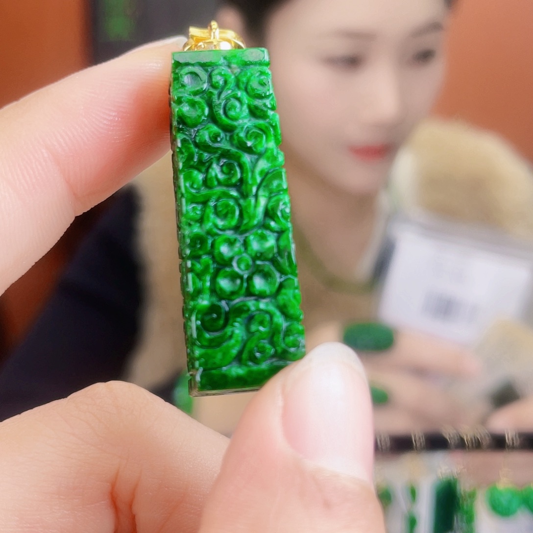 翡翠未镶嵌耳饰饰品