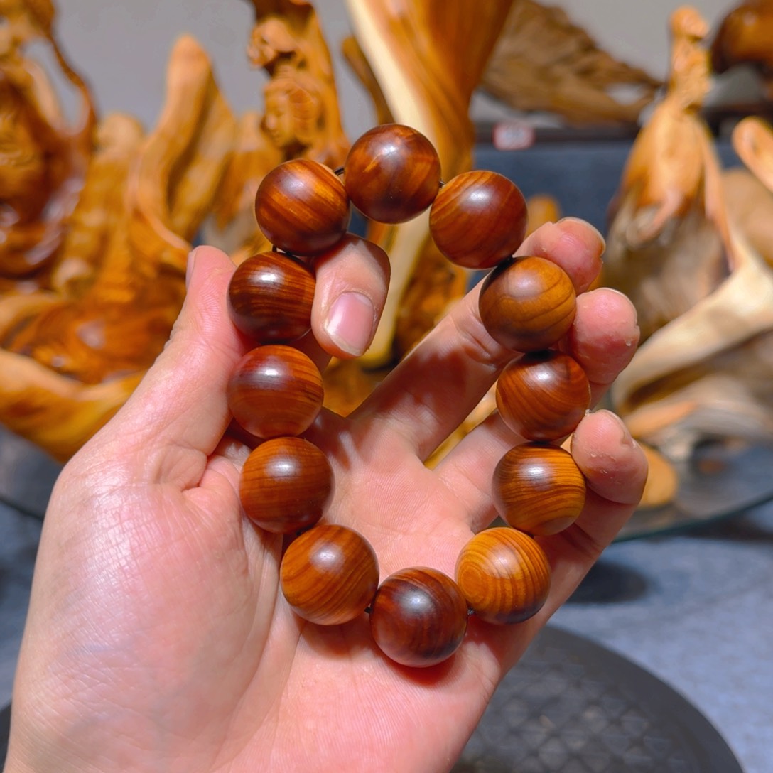 柏木（崖柏）青**水崖柏手把件摆件