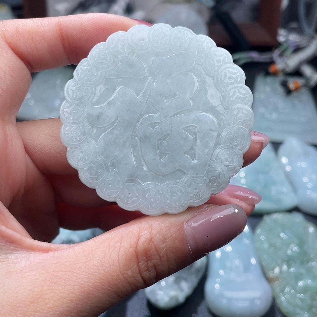 翡翠未镶嵌颈饰翡翠