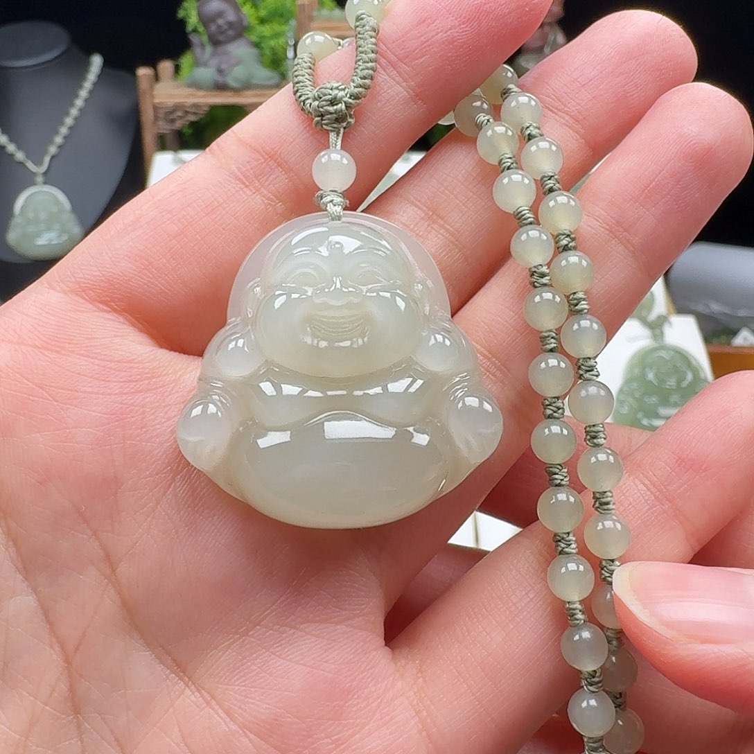 ****酸和田玉未镶嵌颈饰