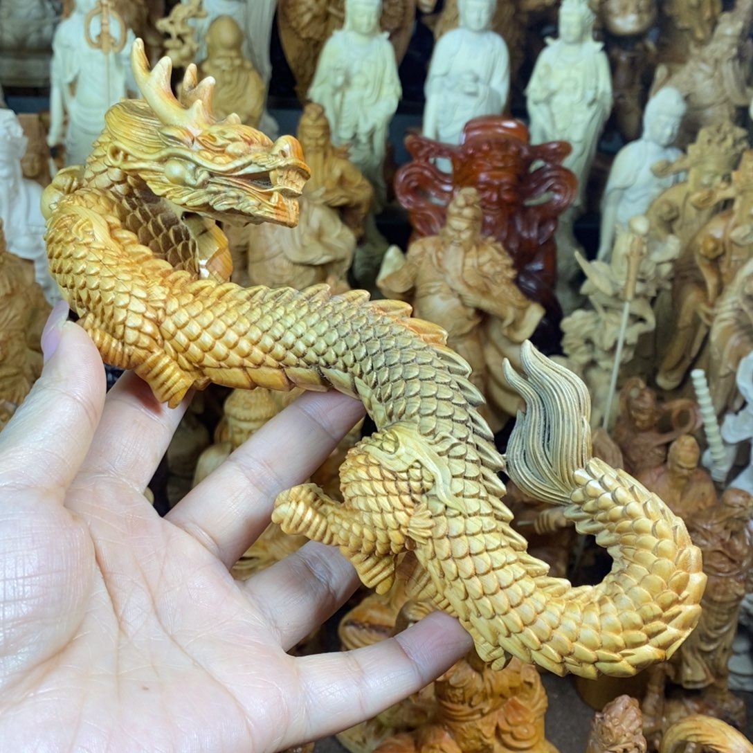 鸽***砂木崖柏20长龙戏珠摆件