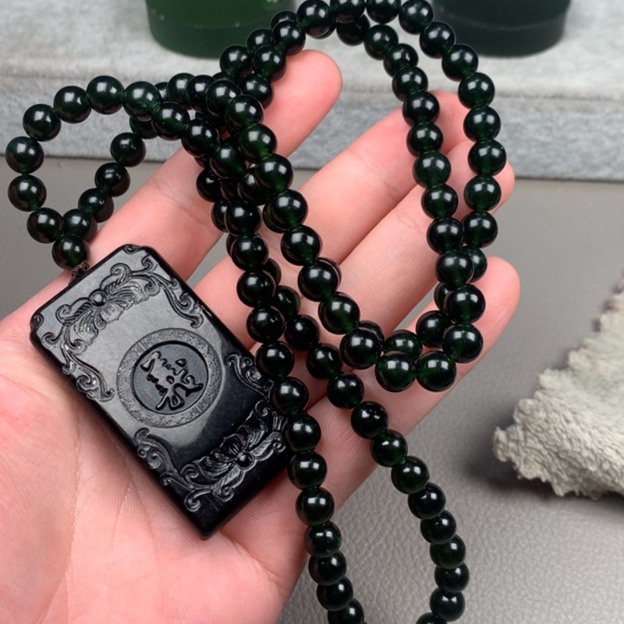 【闪购商品】未镶嵌蛇纹石玉岫玉