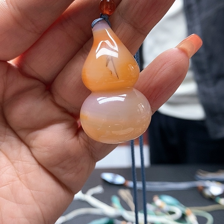 玛瑙/玉髓颈饰合金