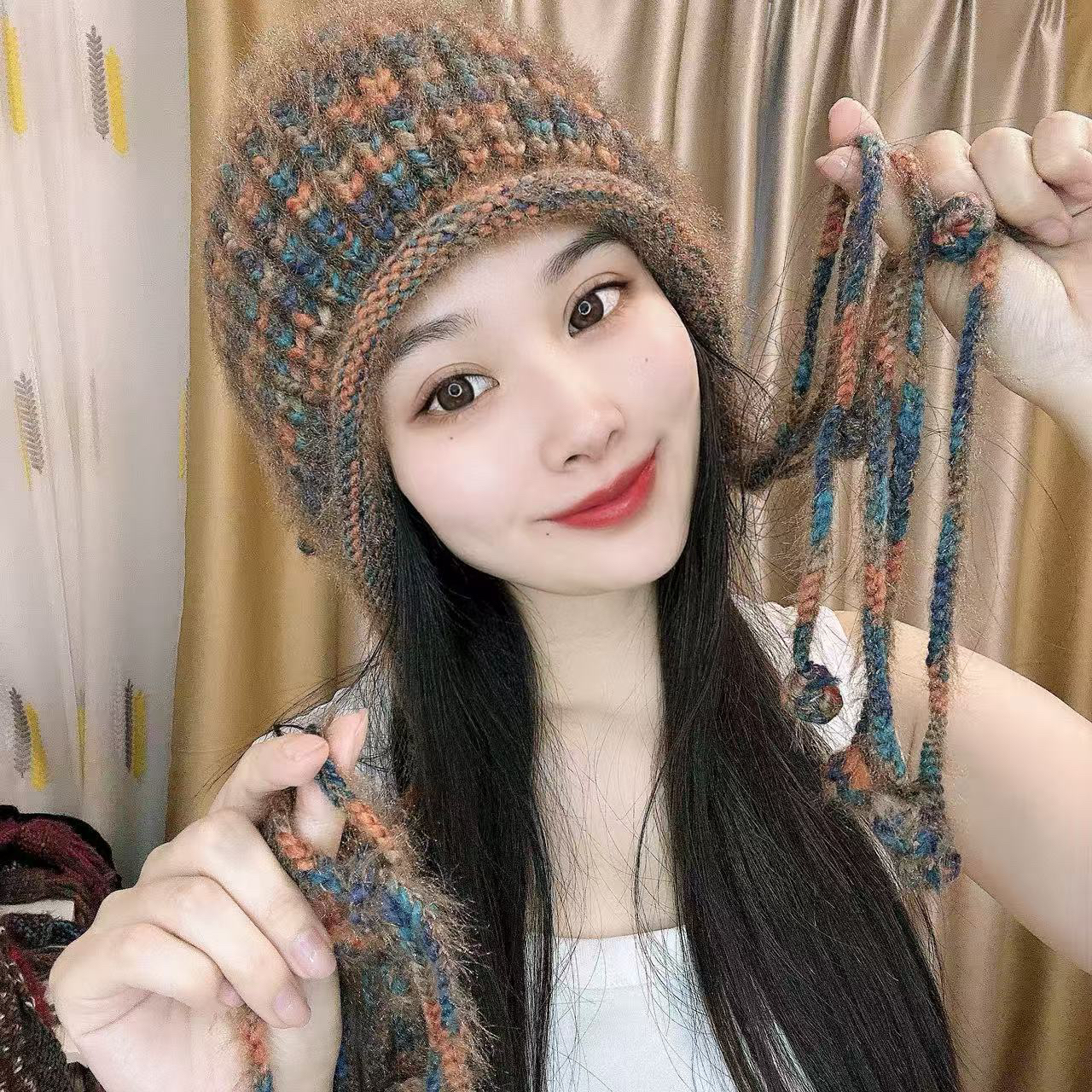 2025年新款彩虹卷边时尚百搭流苏女士保暖帽子（葡萄粒）