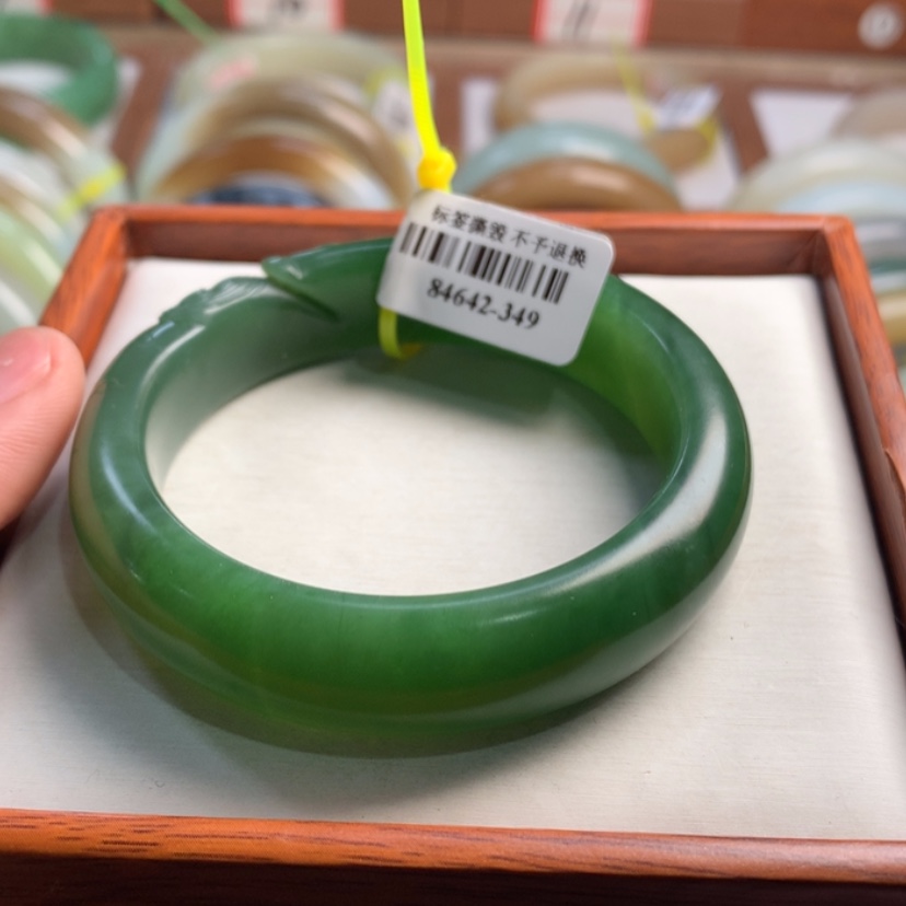 【闪购商品】和田玉手镯未镶嵌53