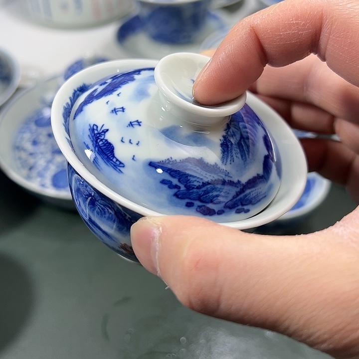 微瑕柴窑工笔山水元宝两才