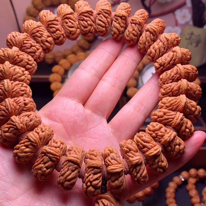 桃核手串龙纹桃核6