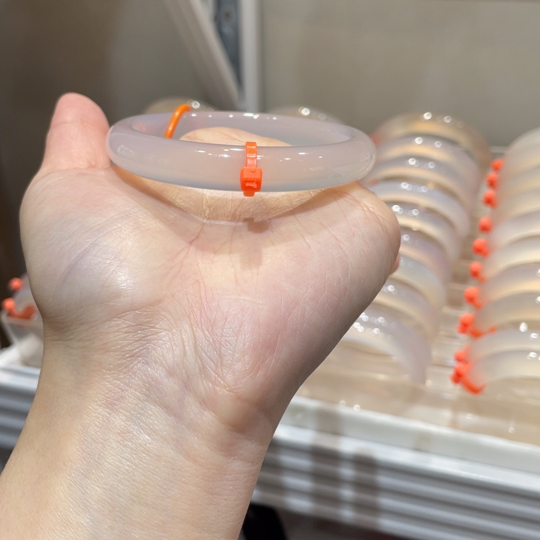 炸****玛瑙/玉髓未镶嵌手镯@定向白月光@【56】