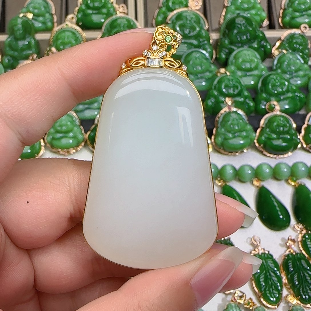 和田玉（白玉）吊坠(不含链)18K金镶嵌