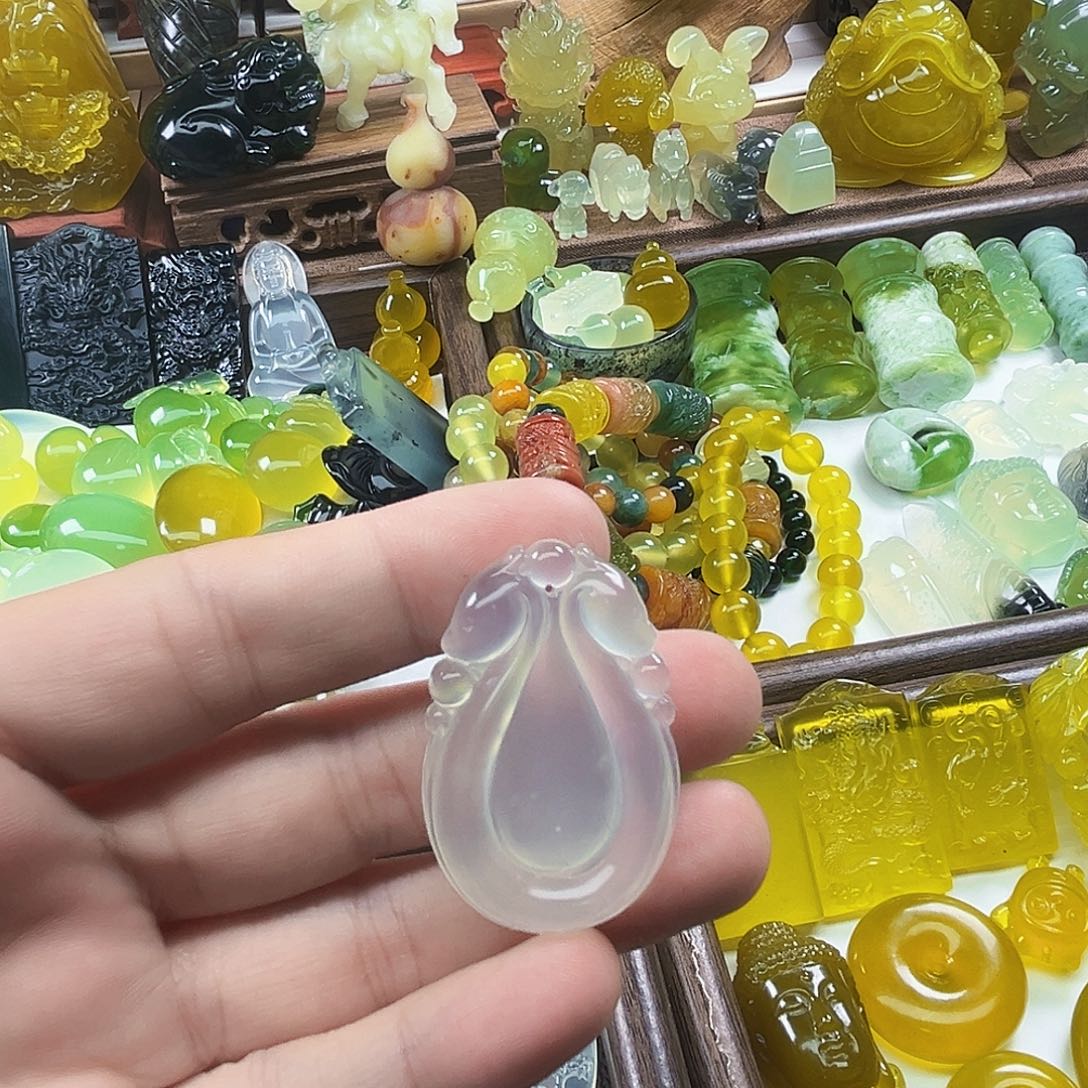 岫玉未镶嵌吊坠(不含链)