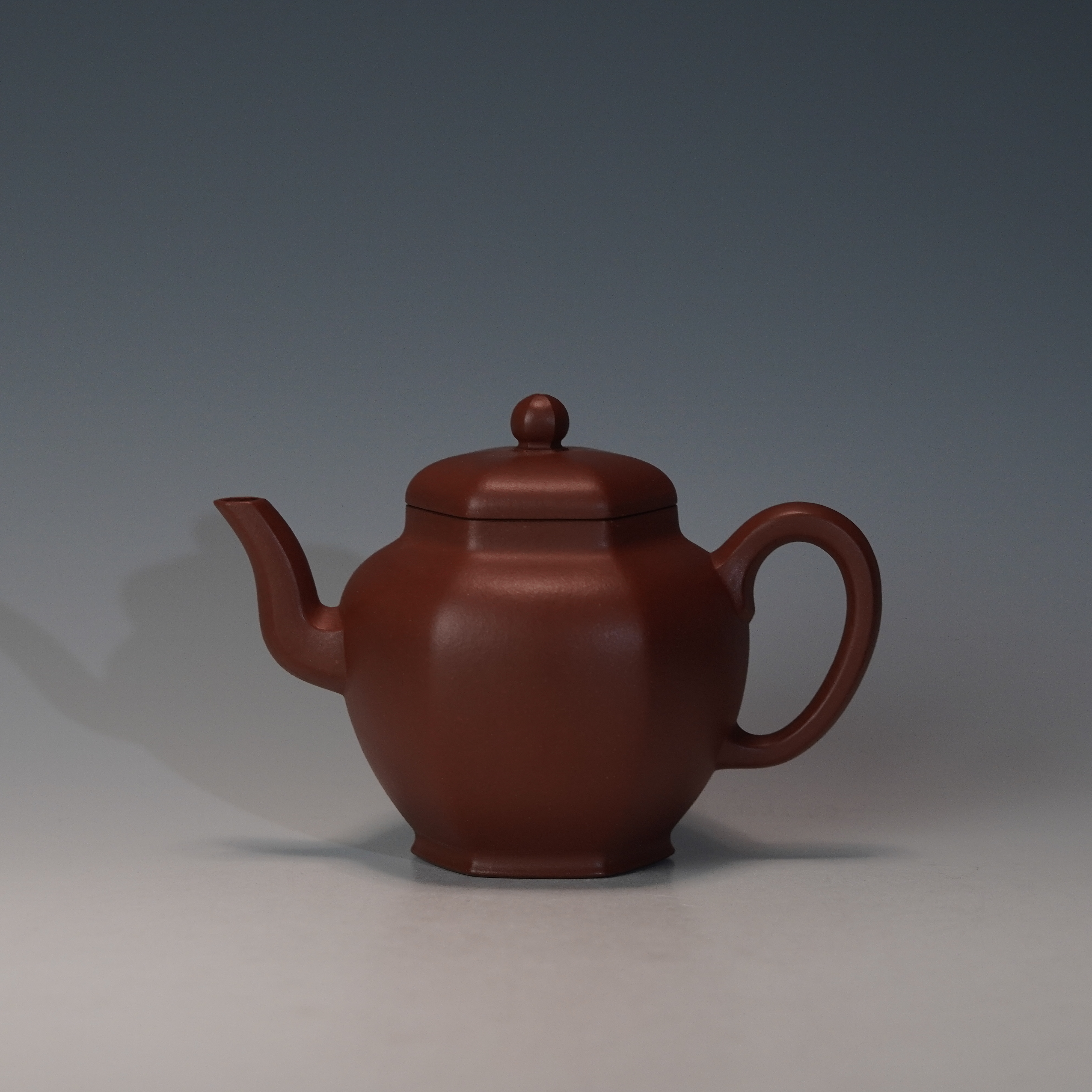 lot.22409 张涛 底槽清春风晓壶 205cc