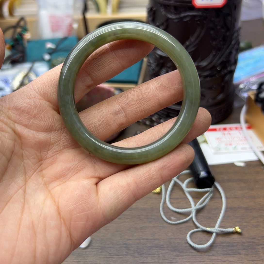 和田玉未镶嵌手镯53.6圈围312