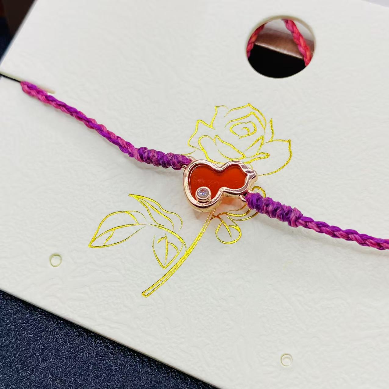 杨教授珠宝18K金镶嵌玛瑙葫芦手绳红绳