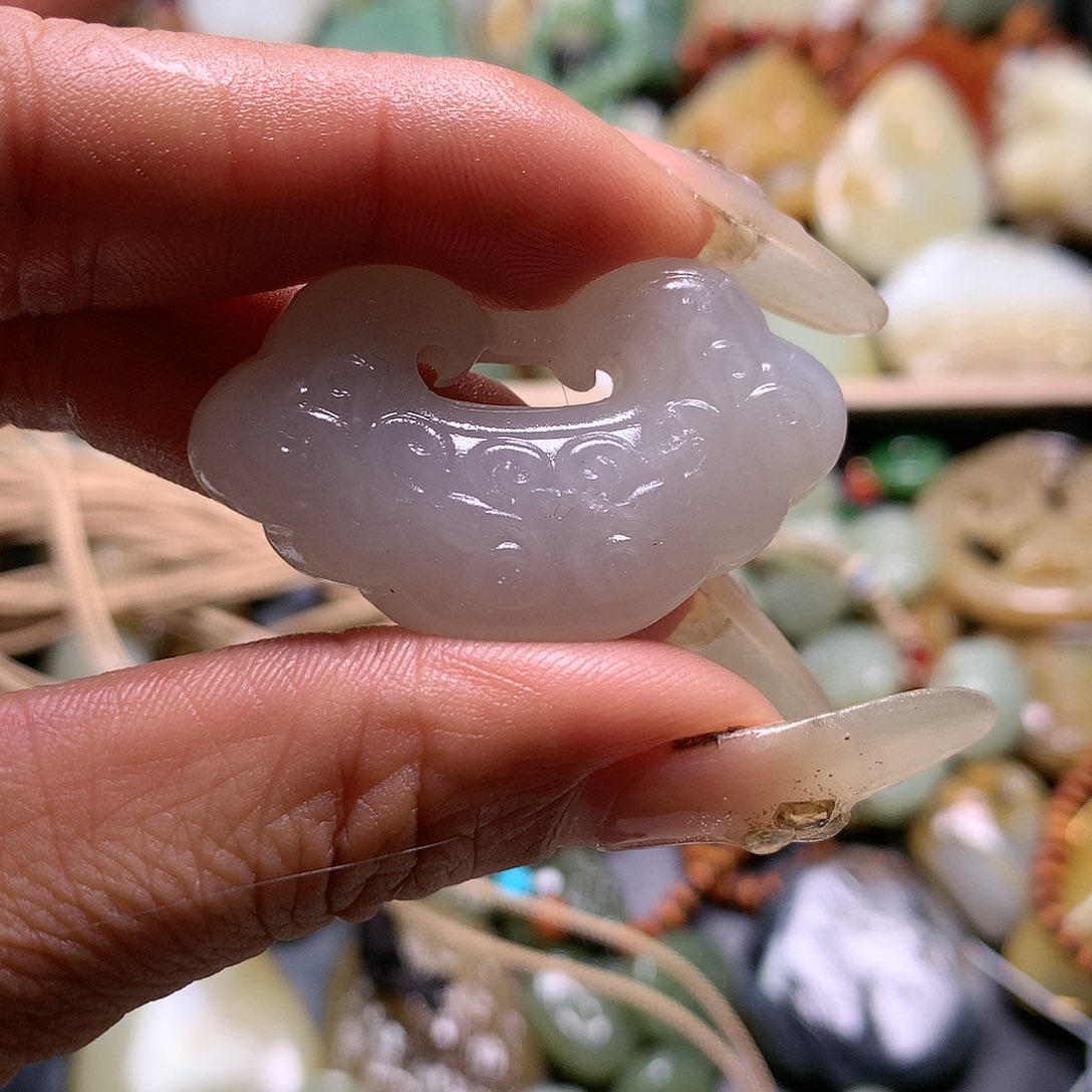 和田玉吊坠未镶嵌疯***丶