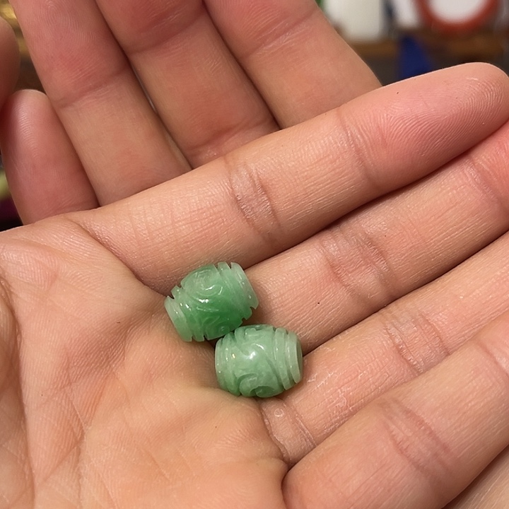 婉***婉翡翠未镶嵌挂件青花瓷器的制作工艺与工艺