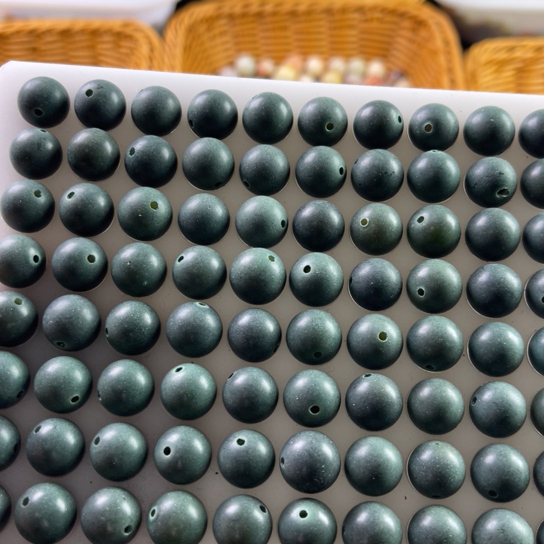 白玉菩提吊坠12绿圆珠120颗