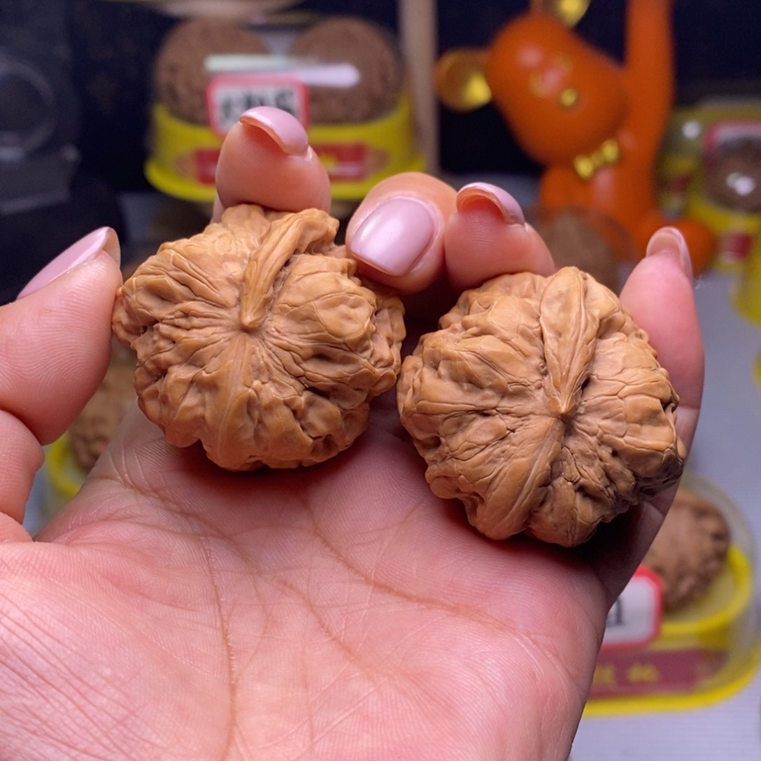 把件文玩核桃伟蛤蟆头一根筋