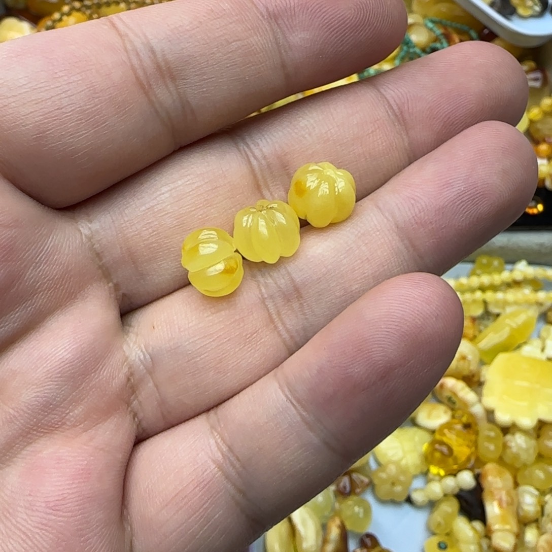 琥珀未镶嵌裸石不包邮