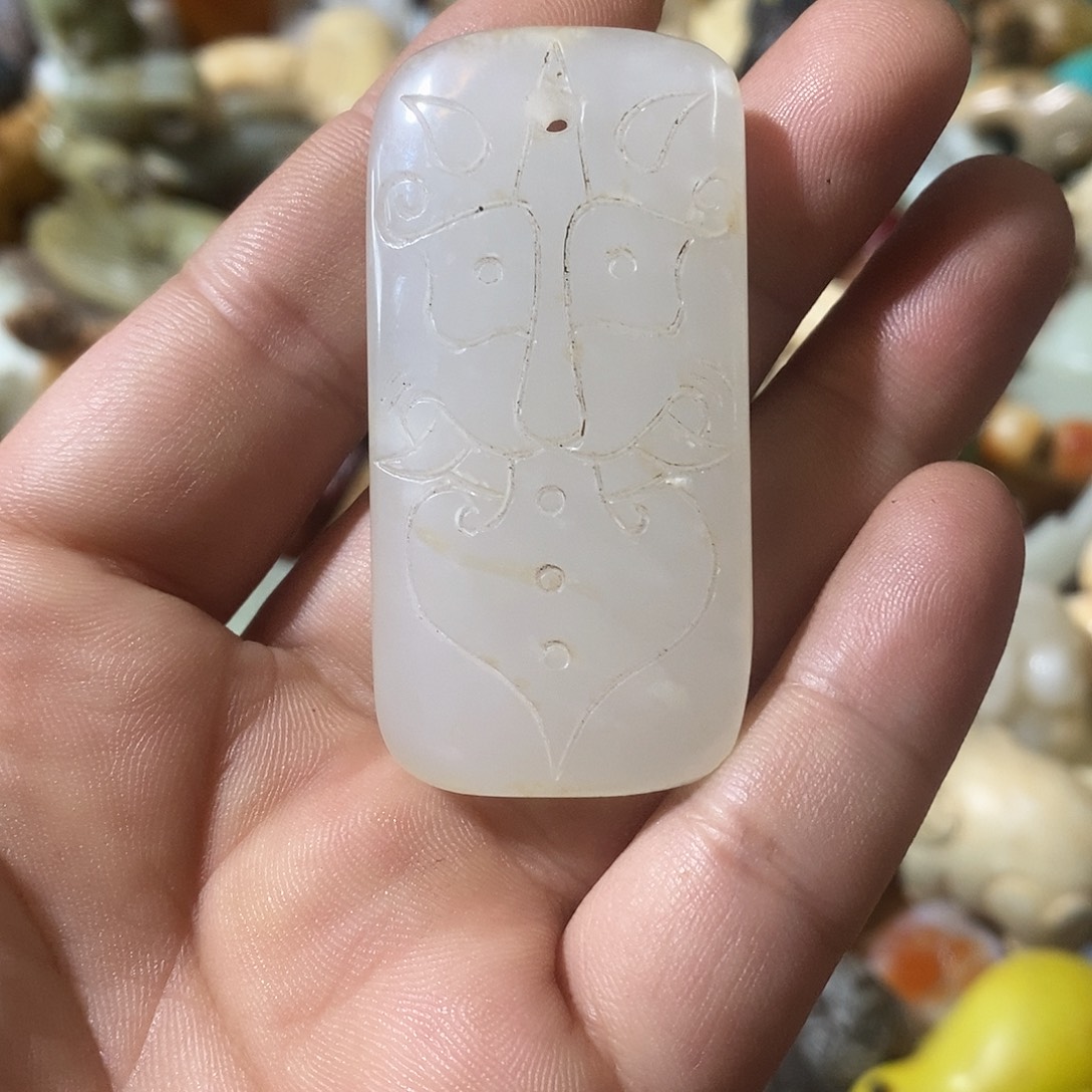 和田玉（糖玉）未镶嵌挂件