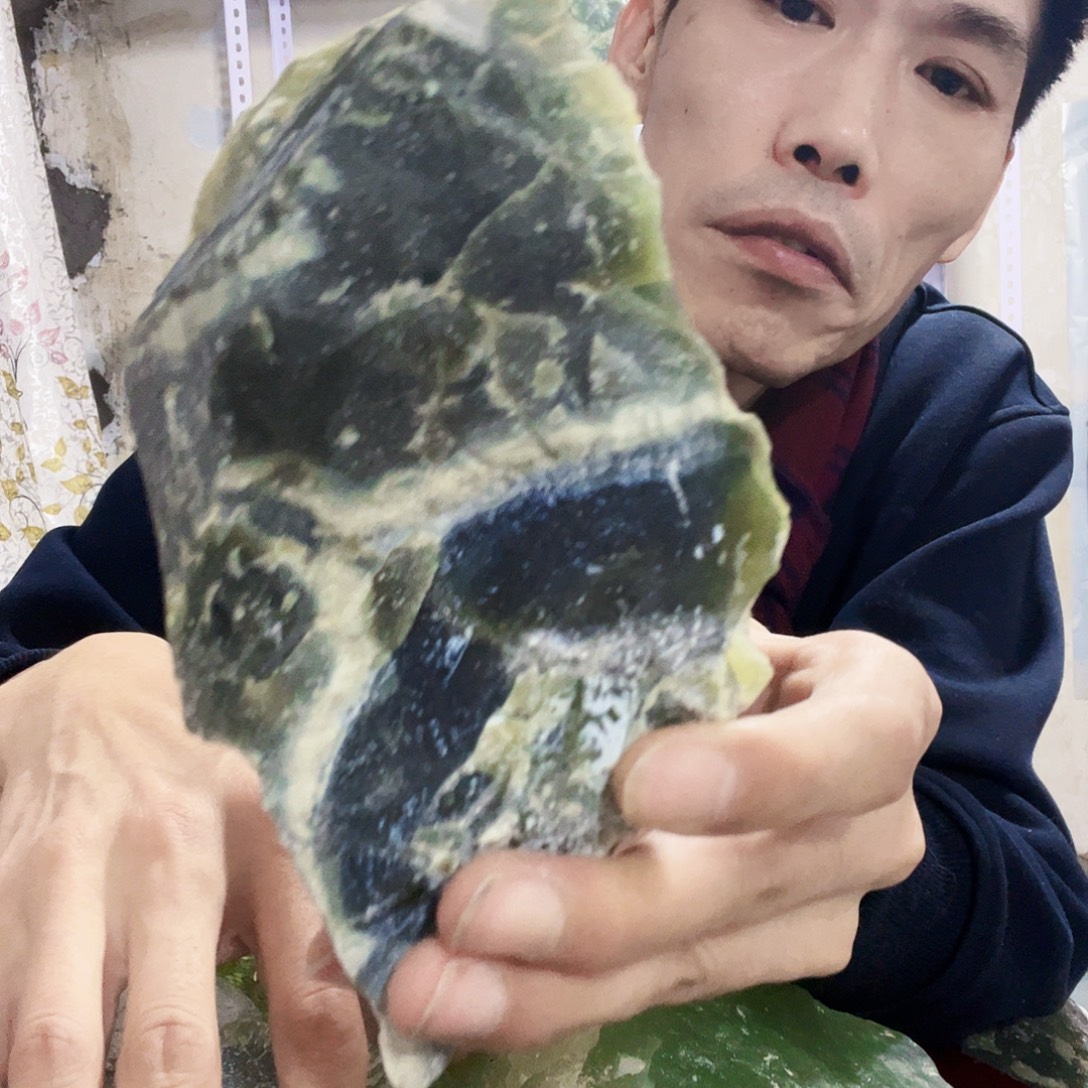 蛇纹石玉未镶嵌岫玉