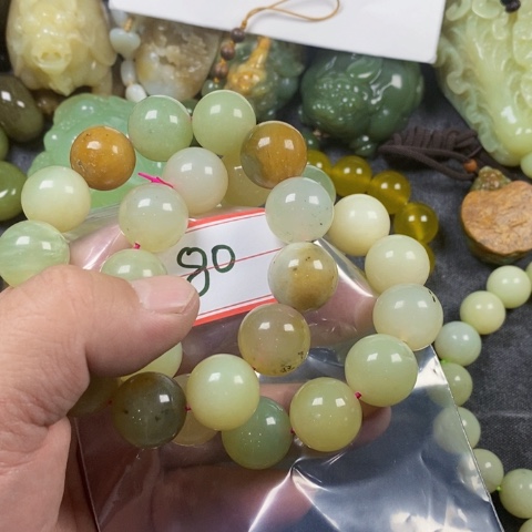 未镶嵌蛇纹石玉手链