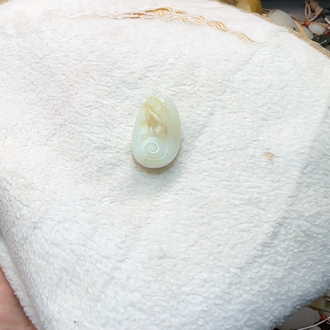 和田玉吊坠(不含链)未镶嵌浅*