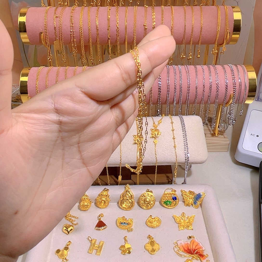 鹏***姐露—一一—猪鼻子45