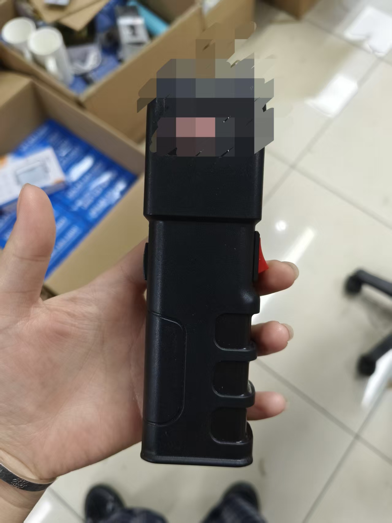 多功能安全手电筒