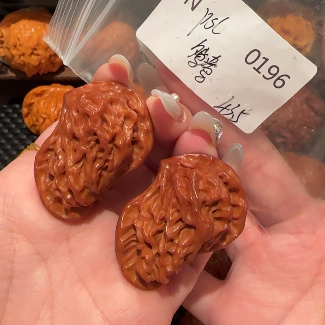 l***多文玩核桃吊坠鸳鸯42精品