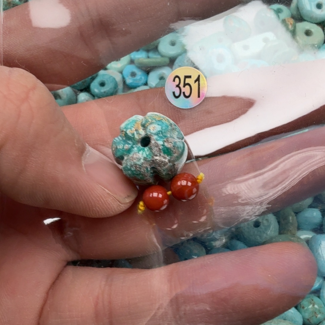 南红玛瑙未镶嵌珠宝奇石