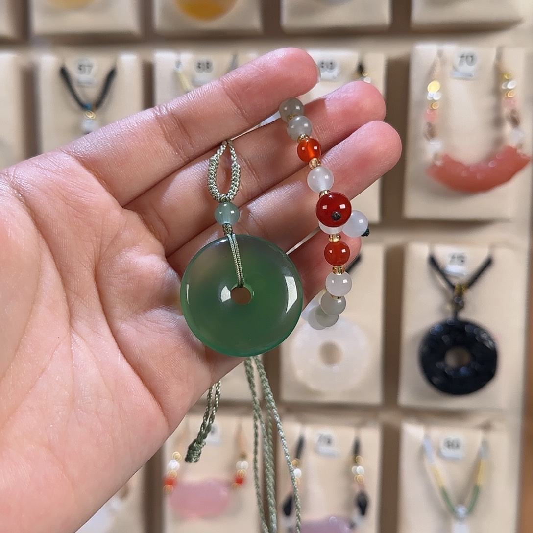 玛瑙/玉髓未镶嵌颈饰