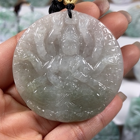 翡翠颈饰未镶嵌千手观音福利