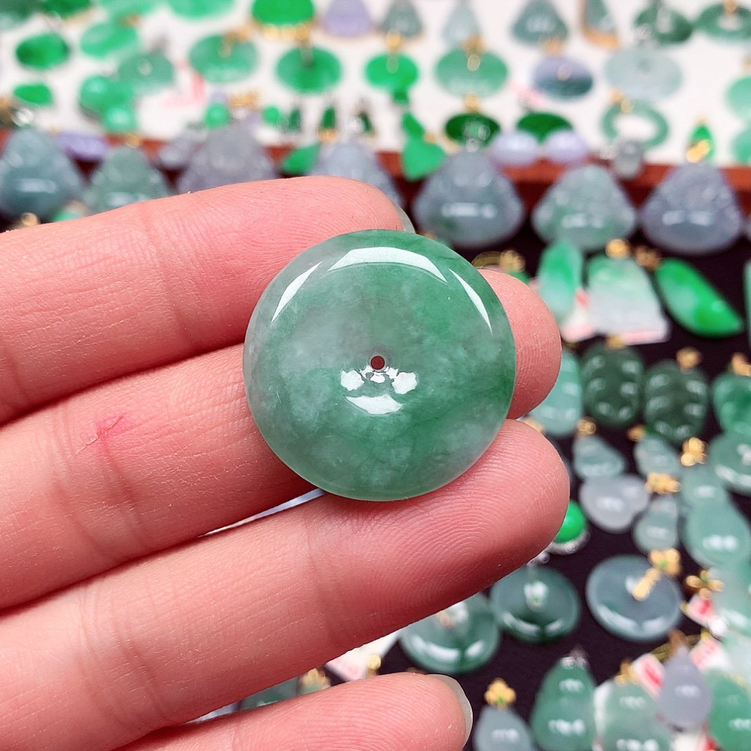 翡翠未镶嵌挂件天然翡翠A货