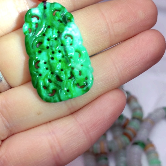 翡翠吊坠(不含链)未镶嵌