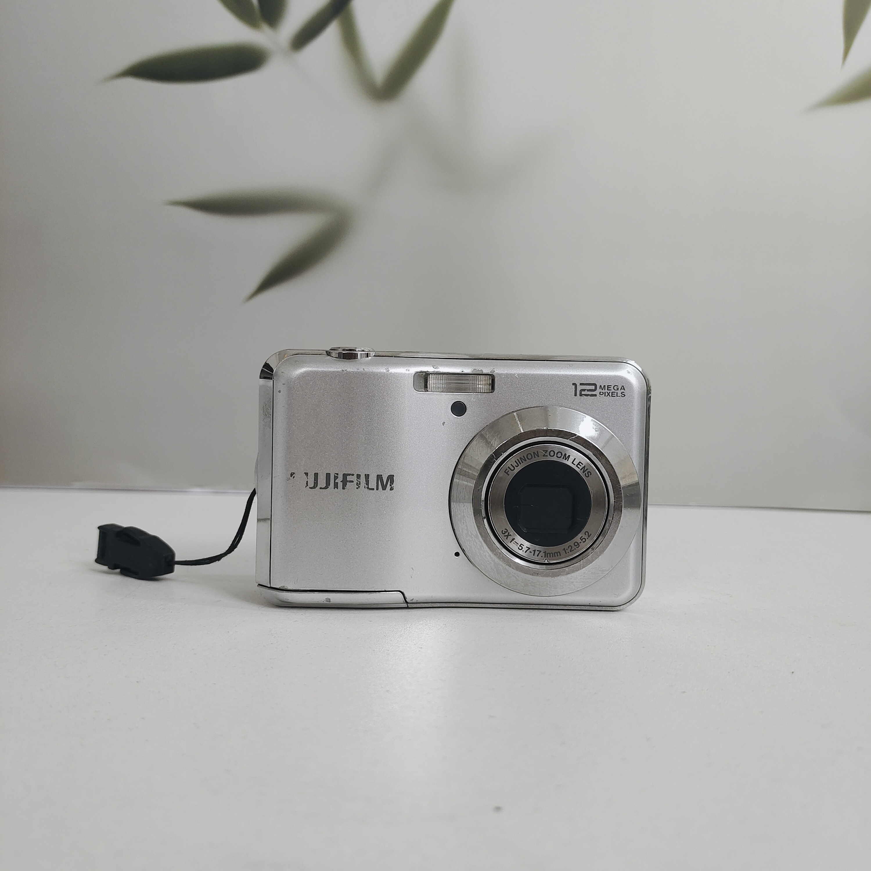 8新 Fujifilm/富士 av140 ccd相机 1400万像素3倍光学变焦胶片感