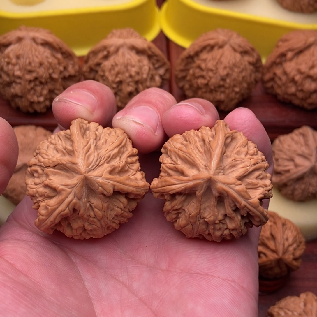 桃核把件随*粗筋大三棱40