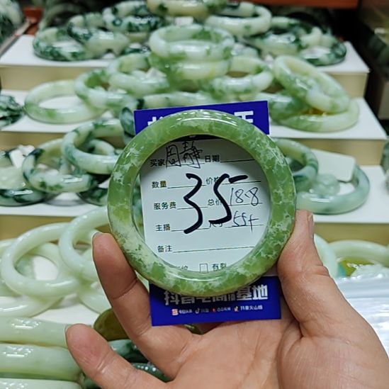 周***静透闪石-蛇纹石玉未镶嵌手镯