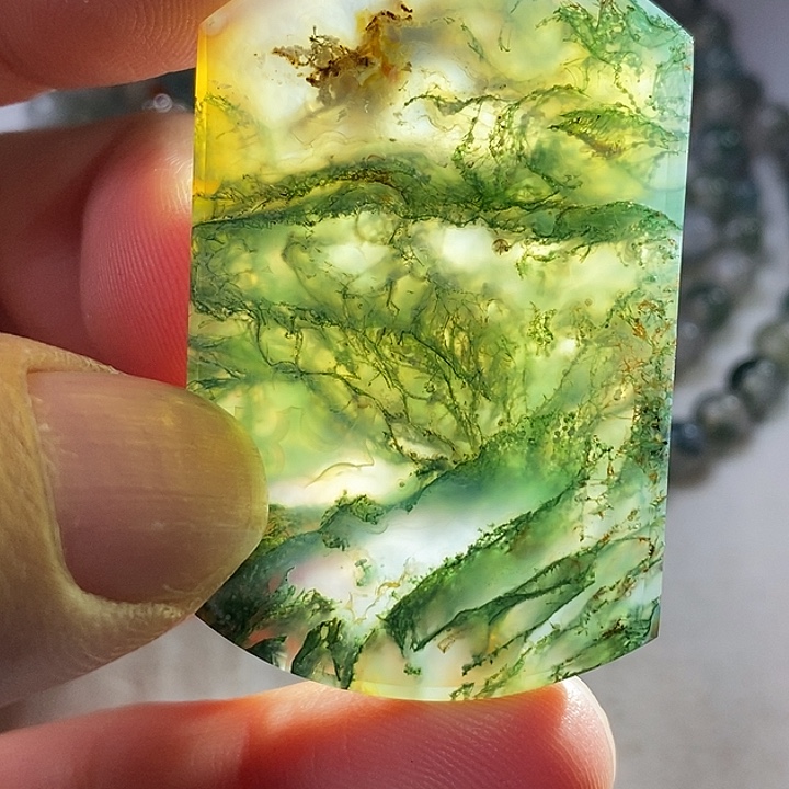 人***路玛瑙/玉髓未镶嵌颈饰